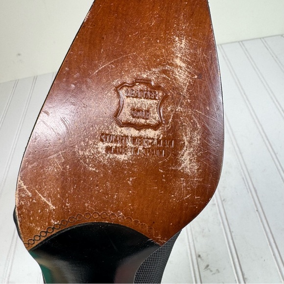 Stuart Weitzman black fabric block heeled pumps - Picture 7 of 9